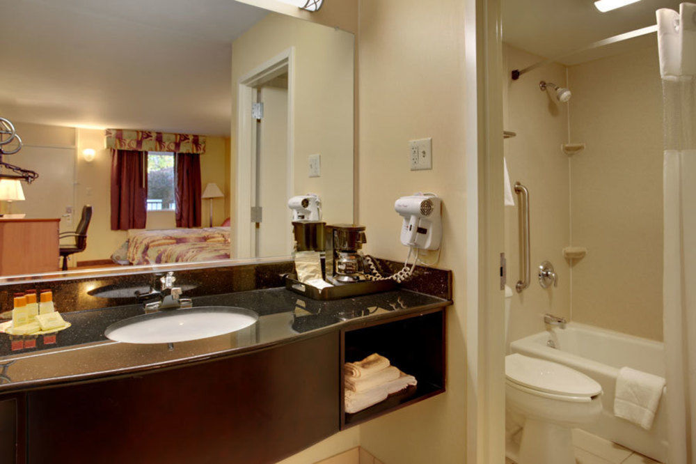 Red Roof Inn Bordentown - Mcguire Afb Bagian luar foto